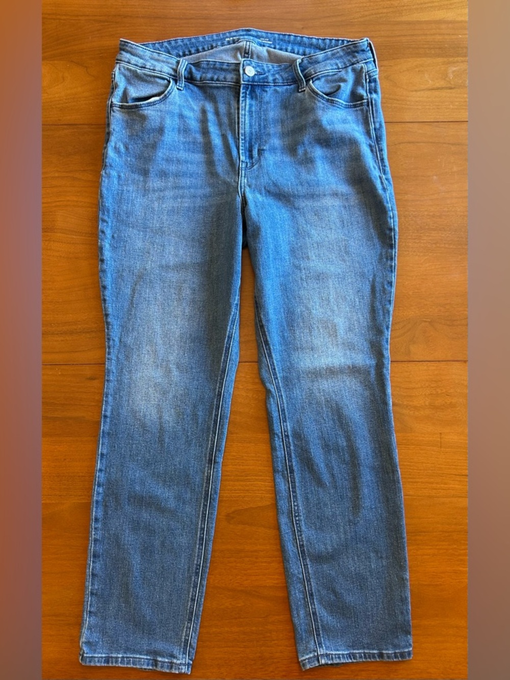 Old Navy Size 14 Wow Straight Jeans